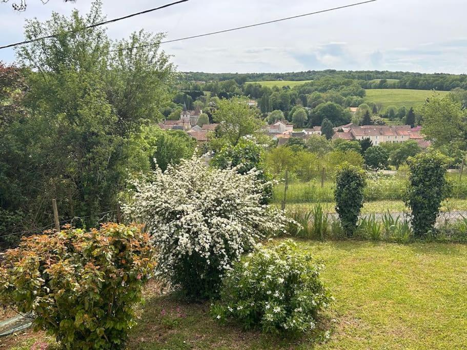 Maison Au Coeur Du Perigord Vert Javerlhac-et-la-Chapelle-Saint-Robert エクステリア 写真